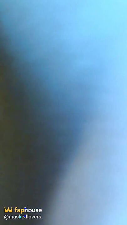Hotwife Bella May alltid klar til å gå på kne for en blowjob og bli fylt med cum