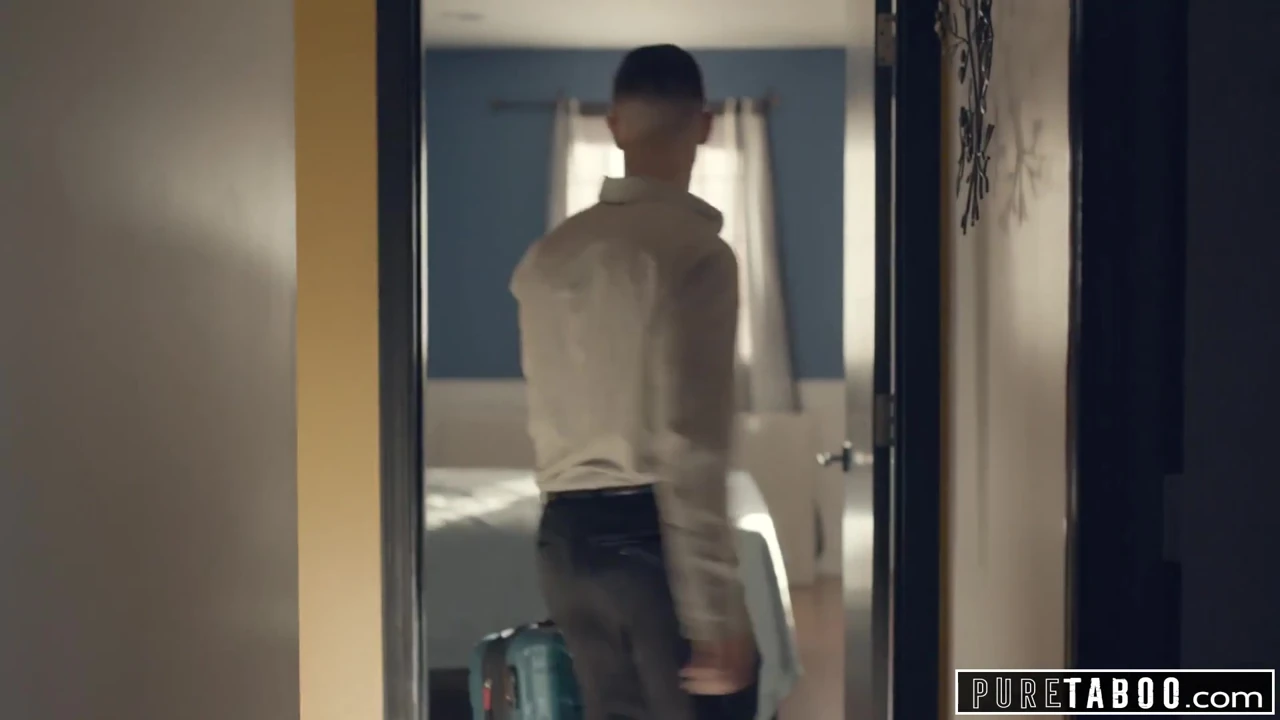 PURE TABOO Step-Parents & Step-Bro Welcome New Sister
