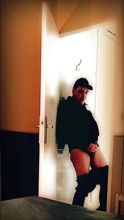 Jerk off and ass show in front of a door