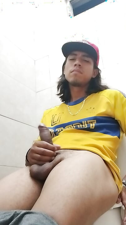 Aku Butuh Bantuan Ekstra di Kamar Mandi
