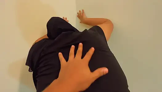 I Fuck My Arab Hot Maid in Saudi Arab!