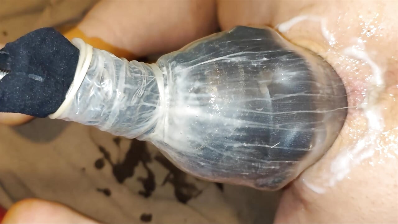 riesige dildo doggy anal dehnung pOV