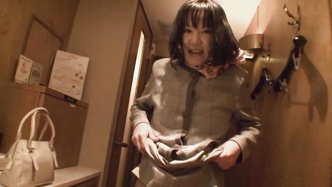 Japanese milfs with giant nipples - Episode 01