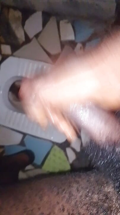 Masturbating in minutes so horny I don't have pussy