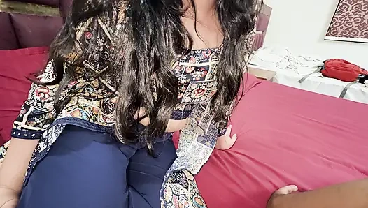 Chacha Ki Ladki Ke Sath Anal Kiya Jab Ghar per Koi Nhi Tha