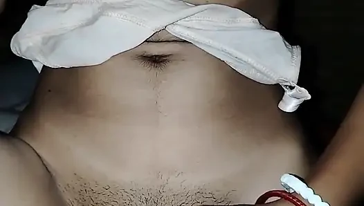 Hintli Bangladeşli azgın seksi evli kadın uzun süre sonra büyük yarağa biniyor