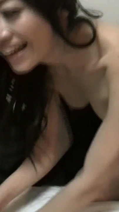 JAPANESE HOT BABE ENJOYS A HARD FUCK AS PARTNER WATCHES | Clip 3