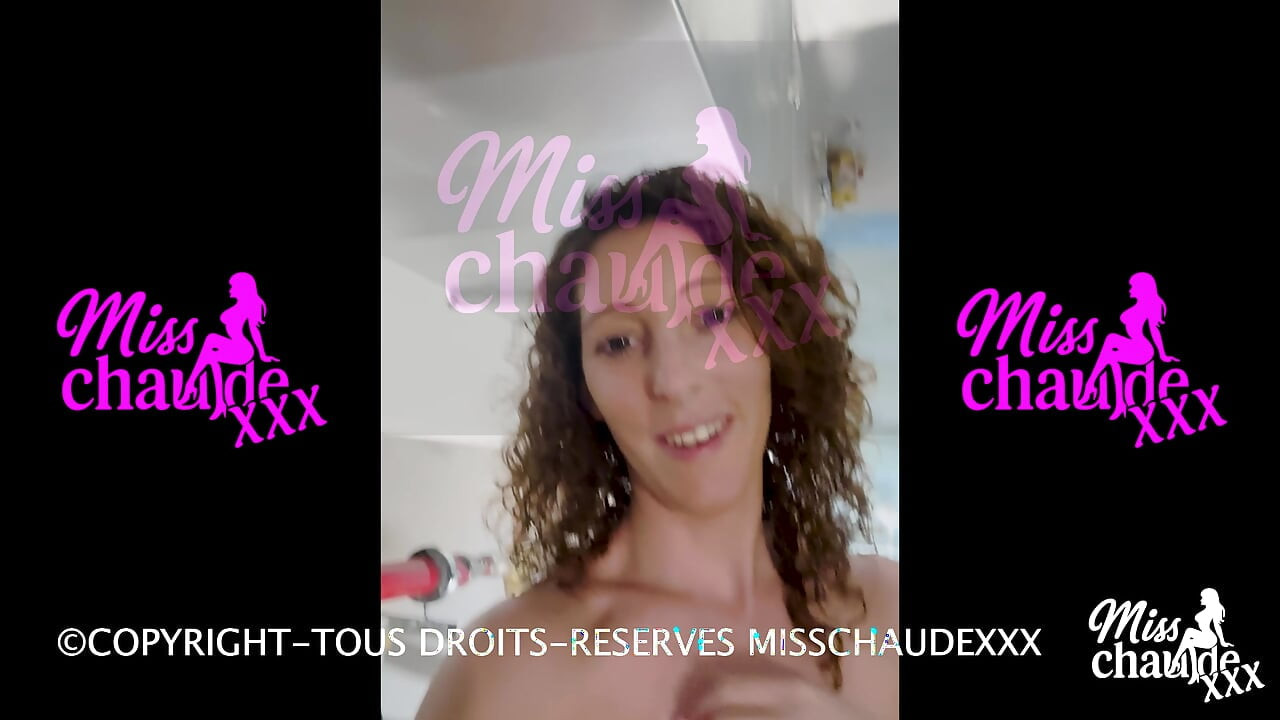 🇫🇷 Misschaudexxx, I reward the plumber for his work