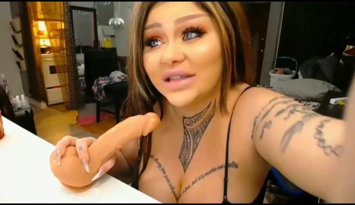 Sucking on this D
