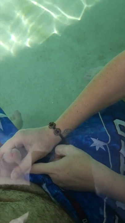 Giving the poolboy a handjob | Clip 1