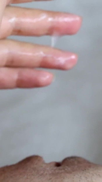 JILAT MEMEK MERAH MUDAKU! Penjilat klitoris bikin aku orgasme keras | Klip 3