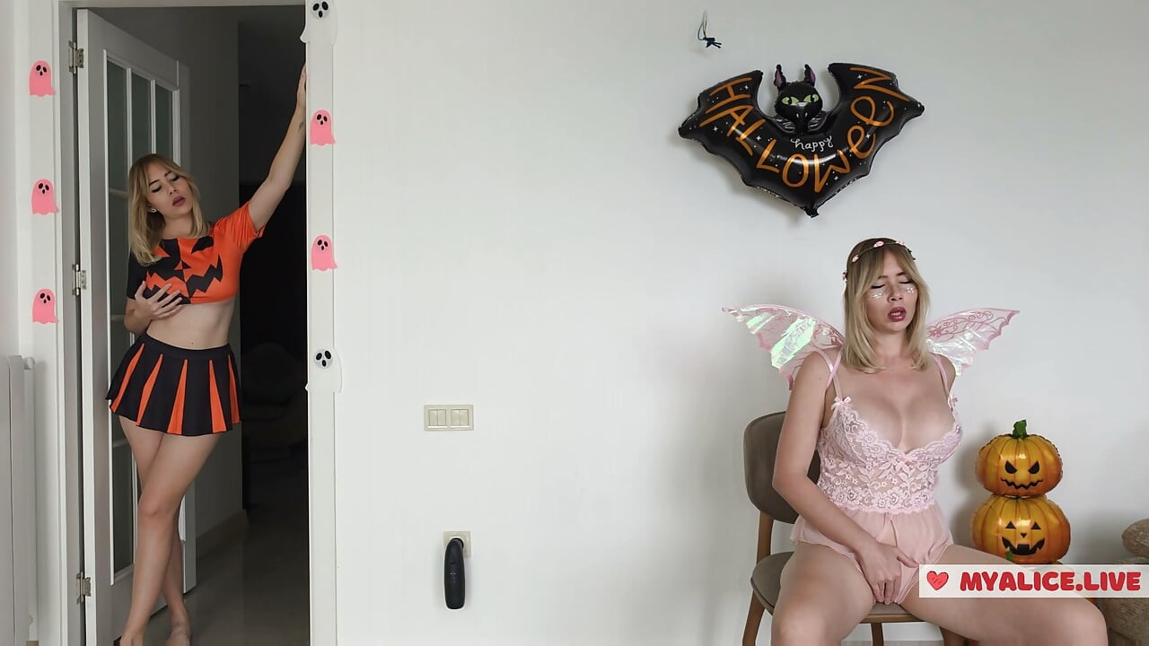 Lesbian Teens Try masturbation together - I Caught My StepSister Masturbating And Got Wet Pussy