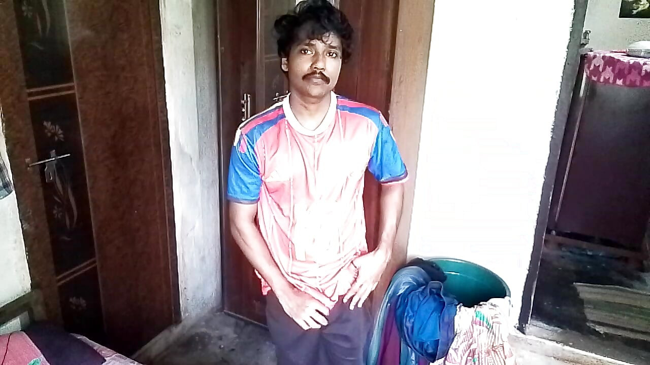 Camara Caught hot Indian guy solo sex