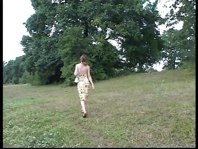 فتيات التبول منفردا - حواء فاتنة