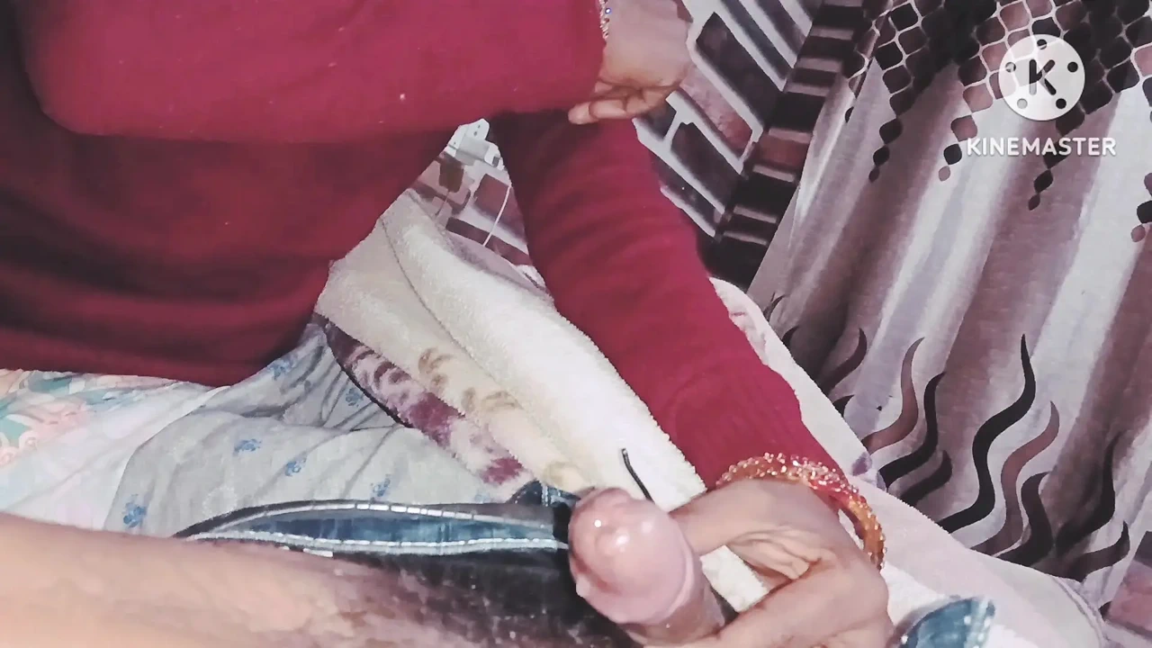 Vallage Haryana Desi给我的继兄弟口交视频