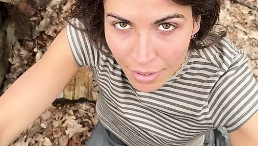 Aku ngasih tahu dia untuk mulai merekam dan melepas celananya