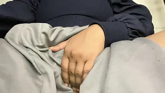 Tamil kız arkadaş konuşurken parmaklarken sekse ihtiyacı var