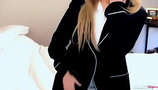 Julia Crown ile yatakta