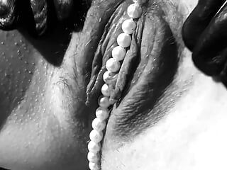 真珠のような猫 - 私はあなたのために自分自身に触れる