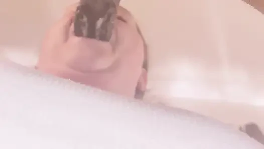Amateur BBW Sloppy Blowjob with Cumshot