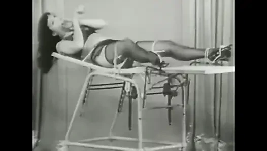 The Girls Tie Themselves up