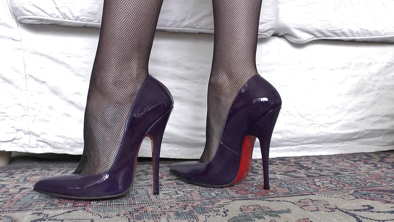 High Heels Goddess Shows off Her Purple Patent Leather Pumps
