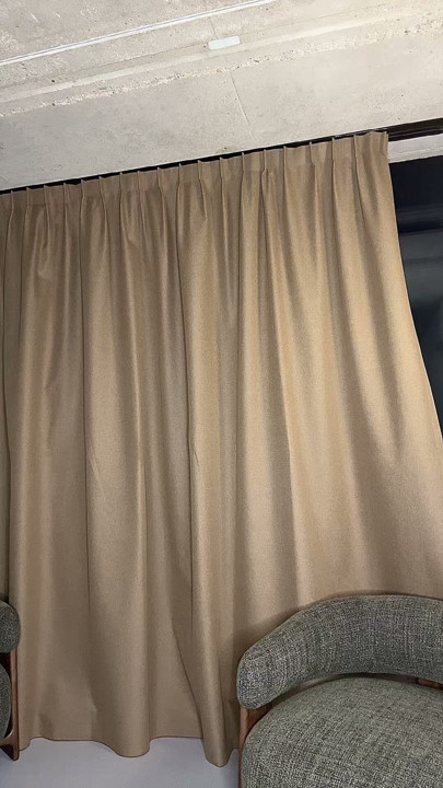 Big tit bikini babe
