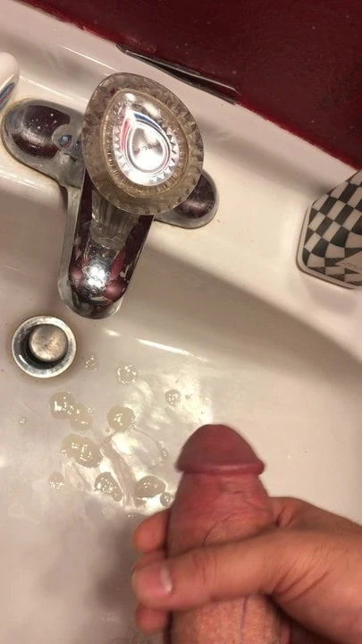 Bathroom cumming
