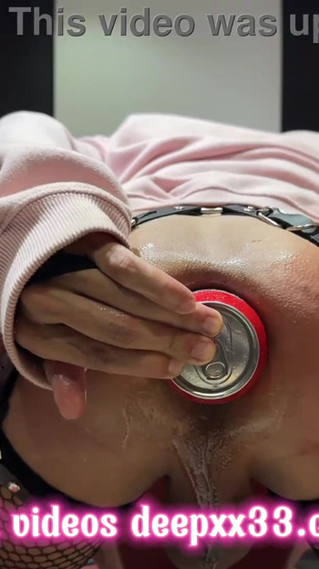 Zapanjujući trenutak iz "Coca-Cole Anal"