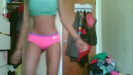 Twerking coke body latina in panties