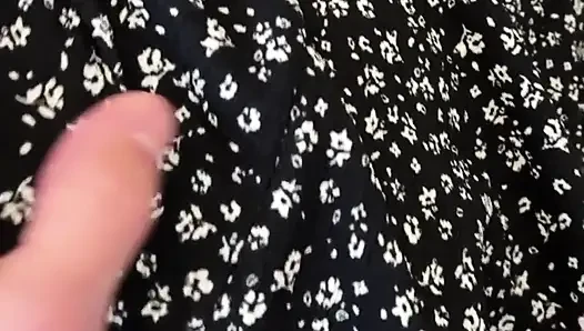 Genç kız sürprizi yatağa işeyene kadar parmaklanıyor, uyandırma sikişi ve dölleme, boşalmanı işiyorum