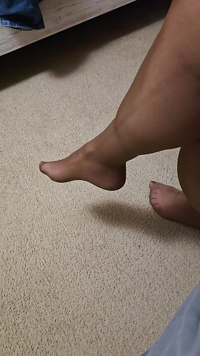 Louise Nylontease