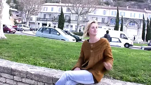Fahişe göt deliğini derinden ve sert siktiriyor