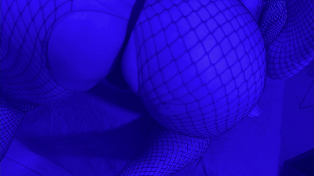 Graduation party gets out of control and I end up fucking my best friend from college