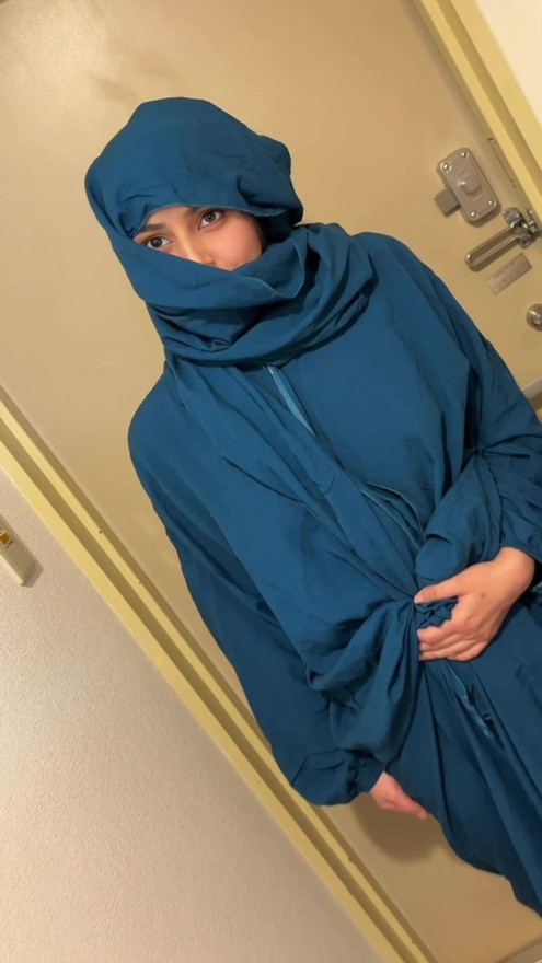 Hot Arabian girl visits neighbor's house for sugar