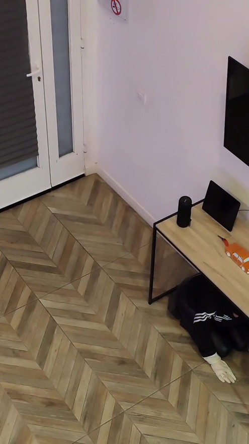 4K Stranger Ana Spears Breaks Into the House