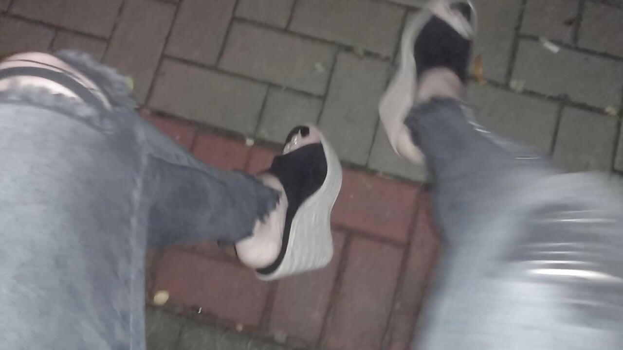 crossdressing in public