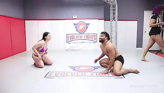 Nadia White vs Jaxson Briggs