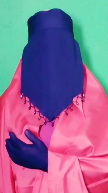 Indisches muslimisches mädchen in burkha genießt romantische sexnacht | Clip 1