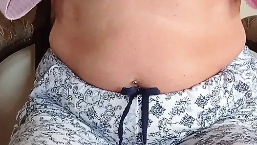 Payudara dan puting diperbesar