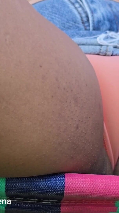 Captivating moment from "That's why I love to stand with my legs open: breeze"