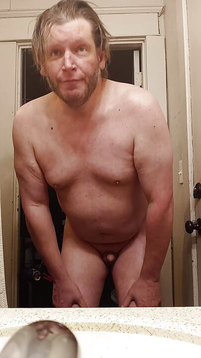 Lee Przybylowicz egy apró faszú sissy ribanc