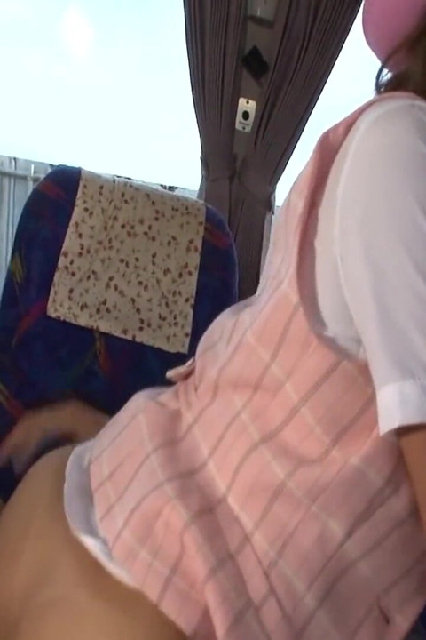 İç çamaşırlı Asyalı kızlar sahne 4_slim küçük memeli Asyalı asuka tochigi yüze boşalma ve dölleme ile üçlü seks yapıyor
