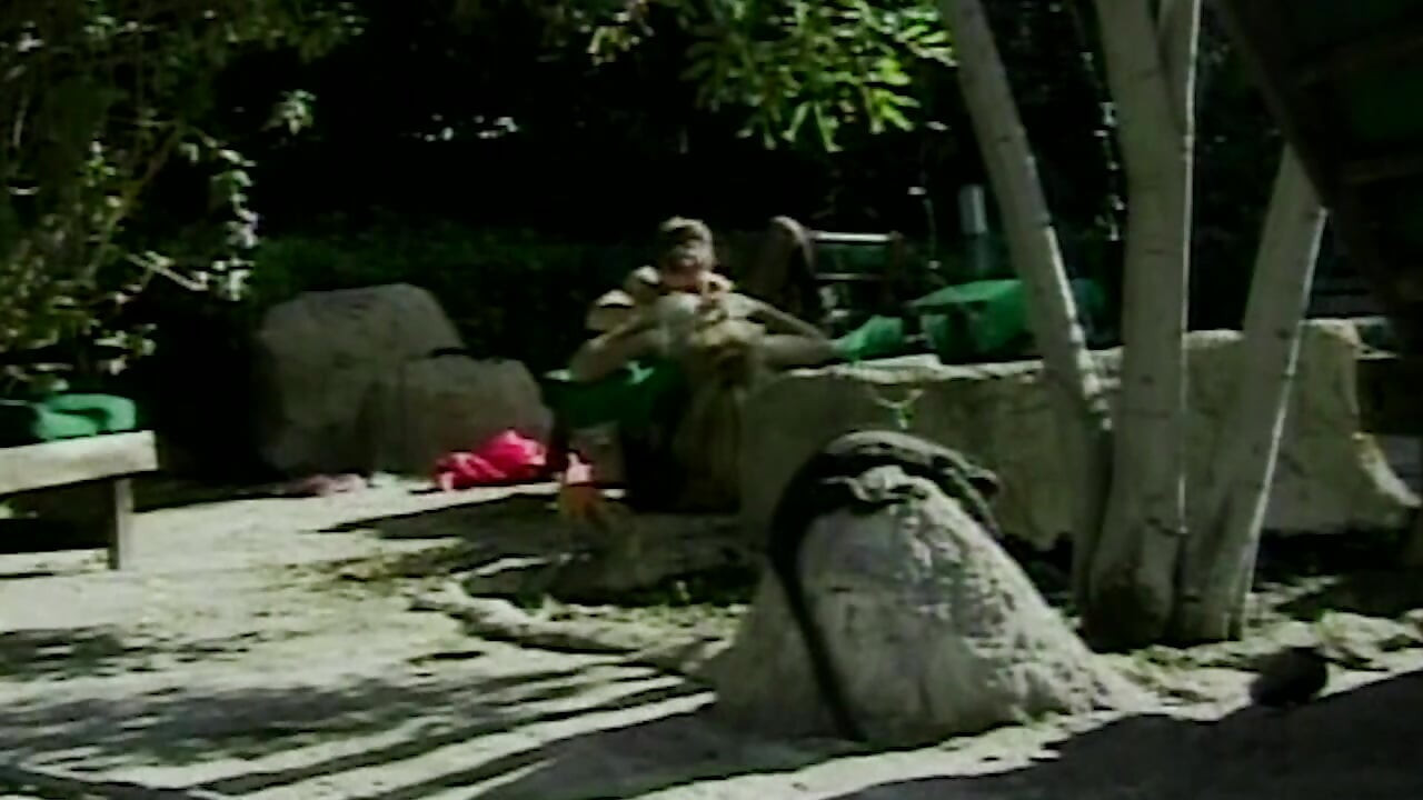 tabuloses Spiel geht völlig ab auf dem Campus (18+) bis zum