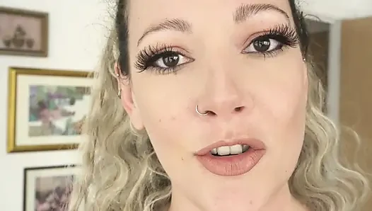 Giantess Sets a Tiny Trap