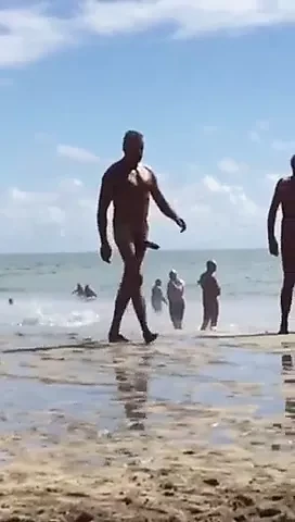 Str8 big dick on beach