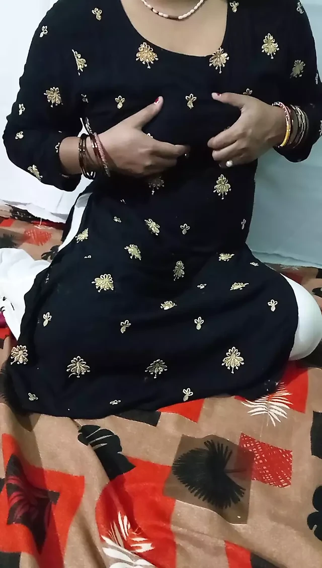 Desi indian girl sucking her pussy.