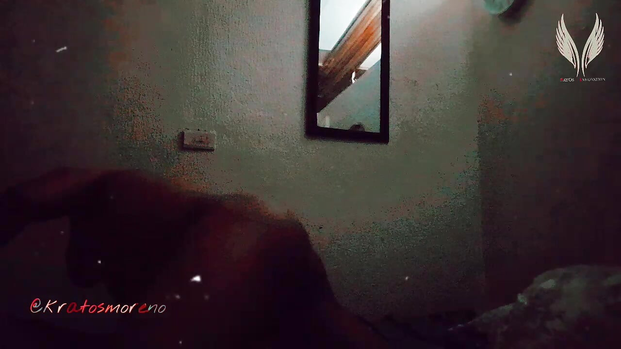 Khratos有很多婊子