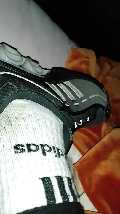 Dirtyjunkbro Playing, Dirty, Smelly Socks, Piss and Drink