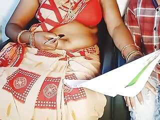 Telugu грязный разговор, Telugu сексуальная учительница трахается со студентом, часть 1